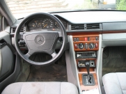 Mercedes Benz E-300