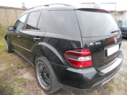 Mercedes Benz ML-320